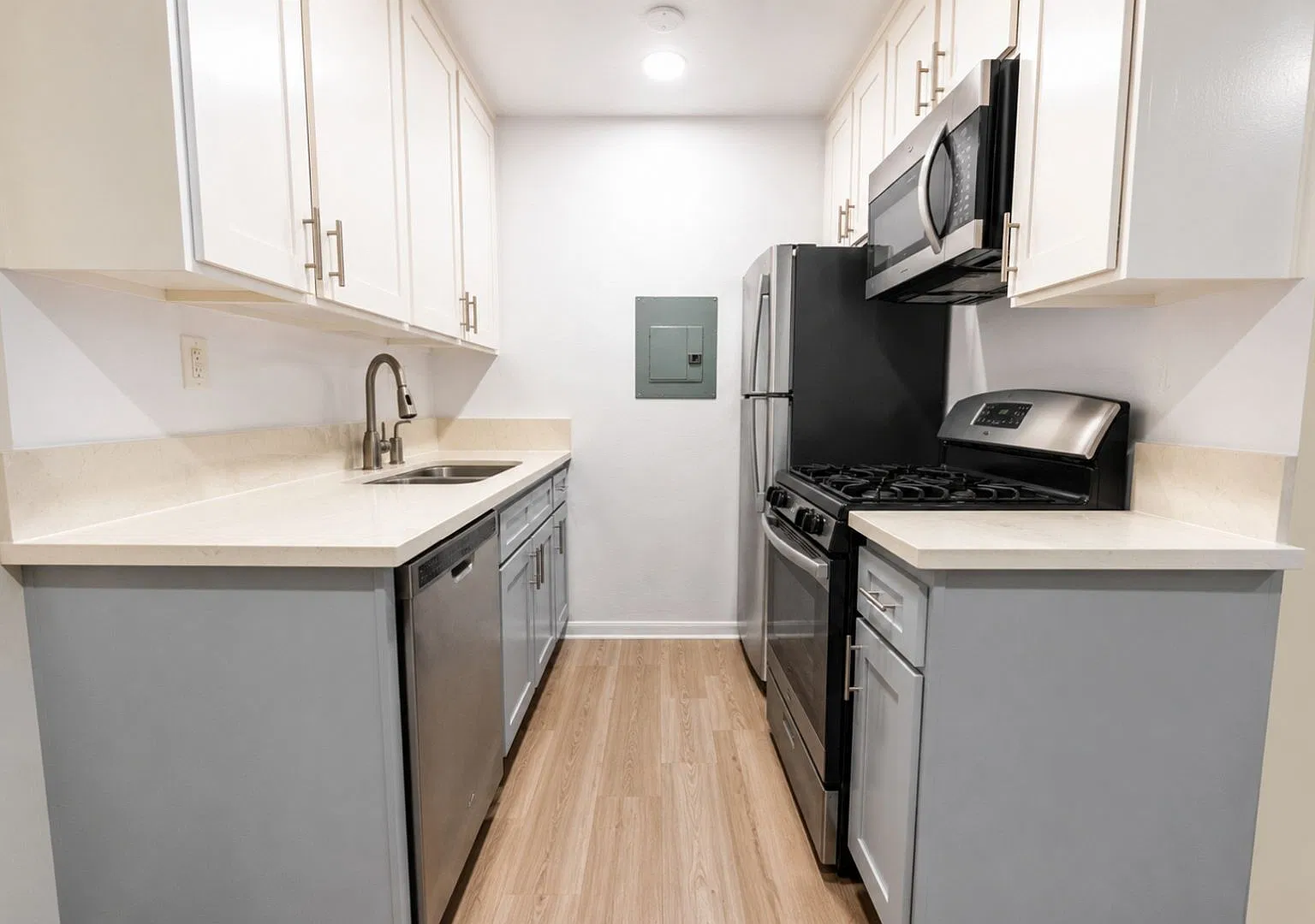 3601 Jasmine Ave. — Photo 3
