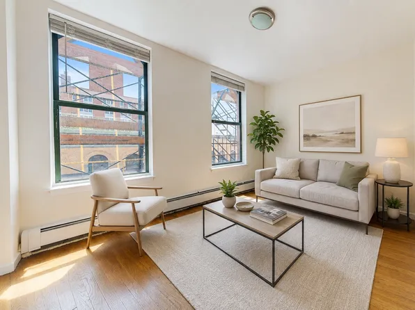135 West 24th Street image 1 of 4
