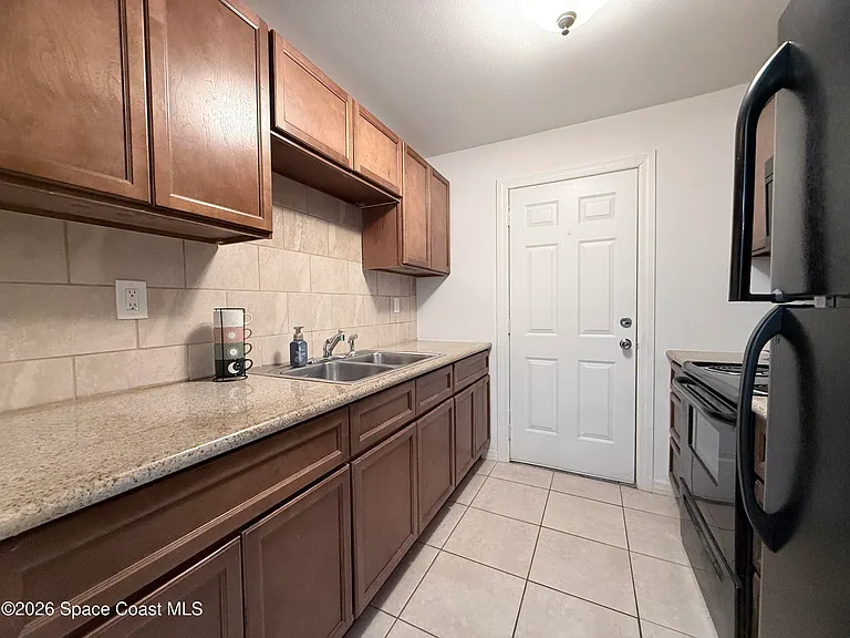 1440 Parkway Dr #8A — Photo 11
