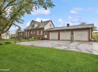 850-852 N County Line Rd, Westville, IN 46391