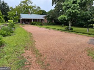1002 Sam Paul Rd, Elberton, GA 30635