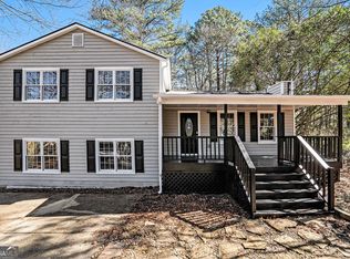 2808 Cherokee Cv, Stone Mountain, GA 30087