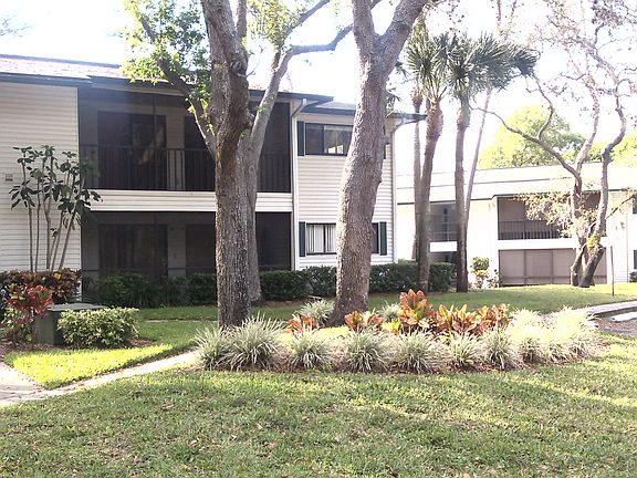 4th image of 3259 Fox Chase Cir N APT 208