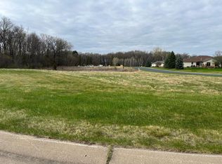 632 Cedar Ct, Lake City, MN 55041