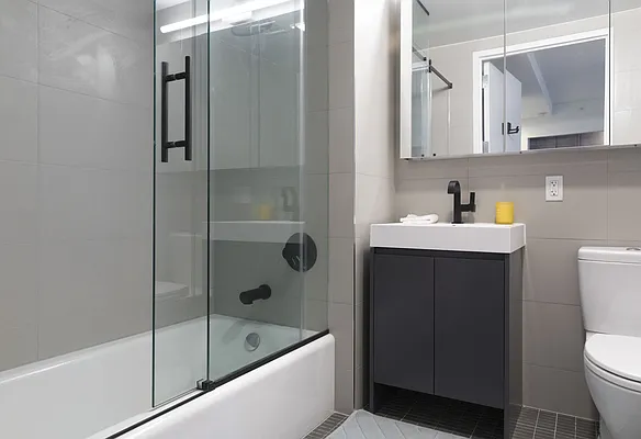 Rented by Kahen Properties | media 32