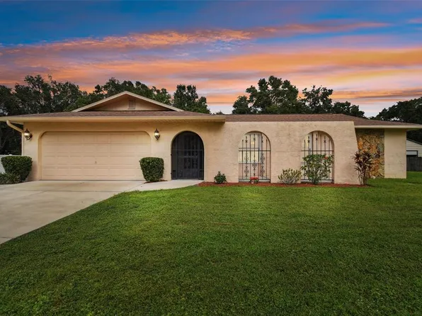3116 Gulfwind Dr, Land O Lakes, FL 34639
