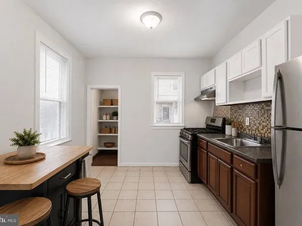 4009 Brown St, Philadelphia, PA 19104