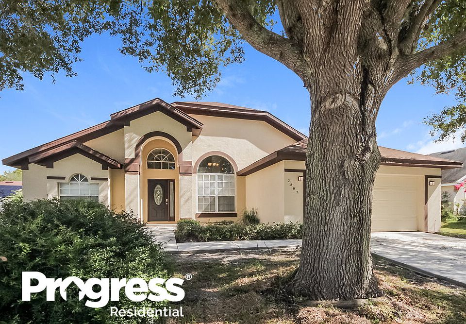 1st image of 2807 Berkshire Cir