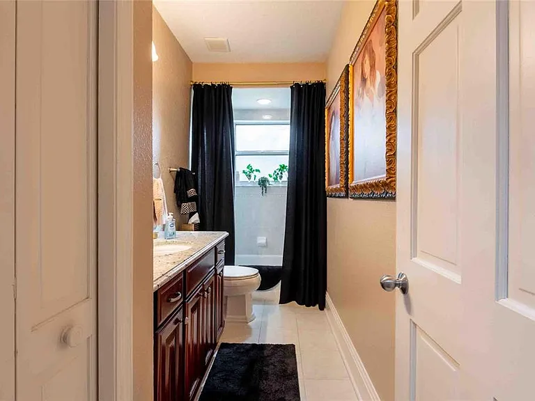 6605 Stonington Dr N — Photo 43