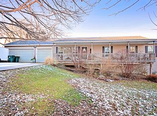 5409 Wainwright Dr, Wonder Lake, IL 60097