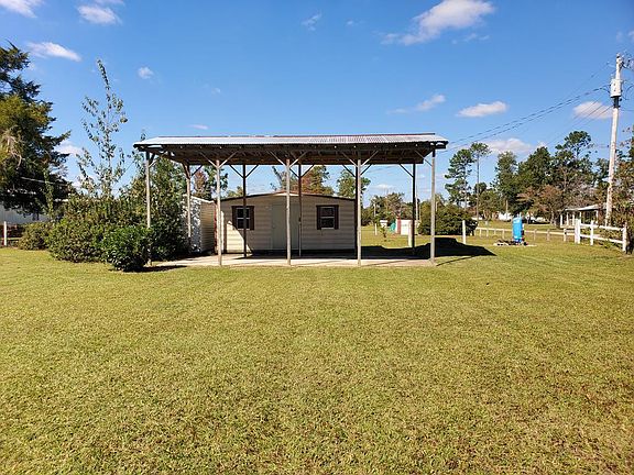 3rd image of 8064 Northwood Dr
