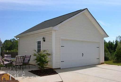 3rd image of 112 Brasch Park Dr