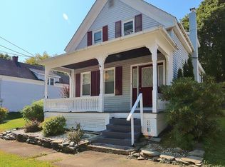 38 Maple St, Bangor, ME 04401