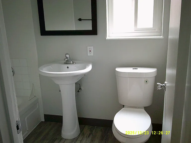 Pacific Apartments — Photo 6