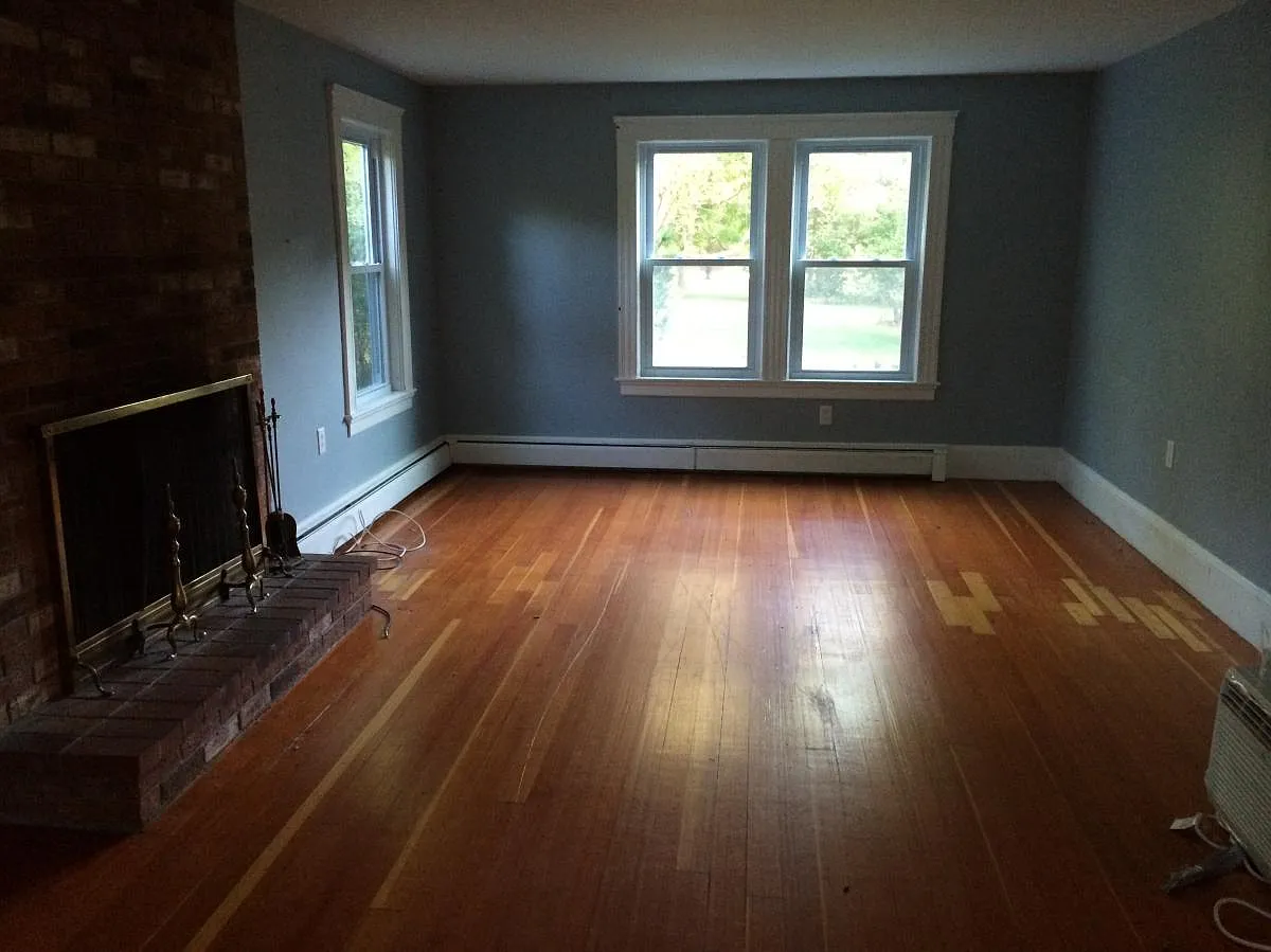 4 bed, 3000 sqft, $4,500 — Photo 2