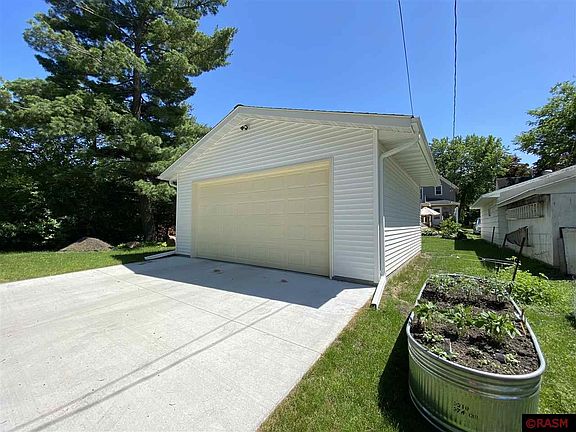 5th image of 206 Moreland Ave