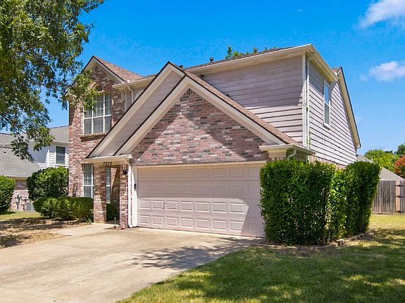3rd image of 7212 Crabtree Ln