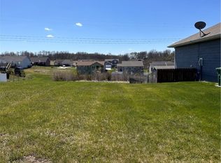 5371 Destiny Dr, Pleasant Hill, IA 50327