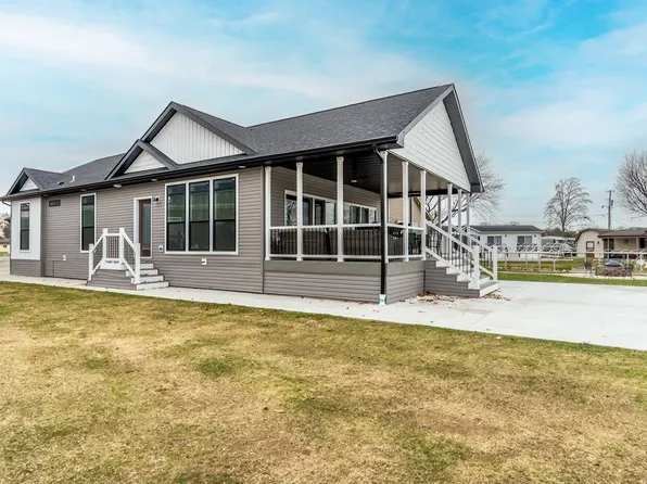 5110 N 450 W #10, Angola, IN 46703