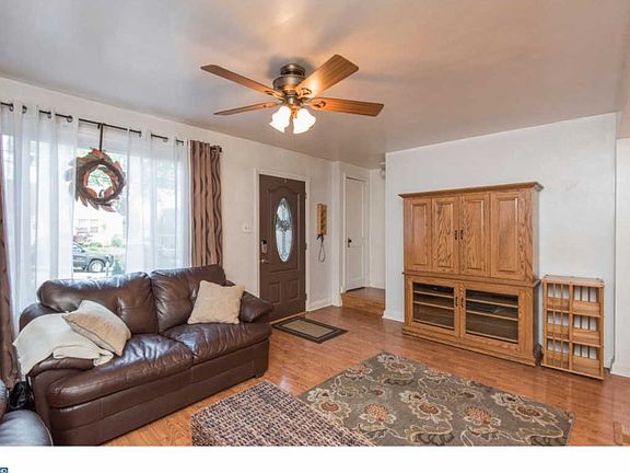 3rd image of 1224 Old Ln