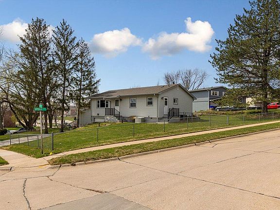 4th image of 7420 S 85th St
