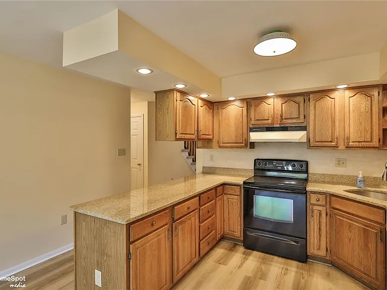 4059 Wedgewood Rd — Photo 18