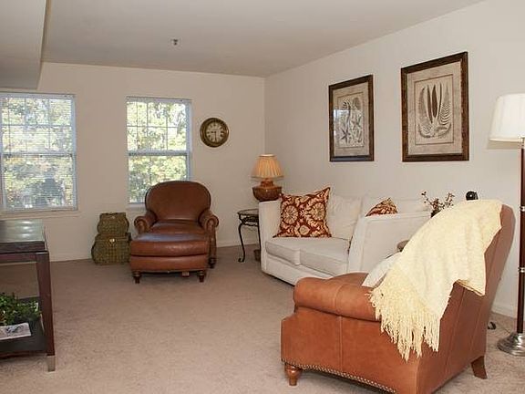 3rd image of 22508 Iverson Dr APT 611