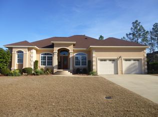 5105 Pride Ln, Hope Mills, NC 28348