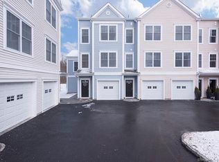 312 Copper Square Dr, Bethel, CT 06801