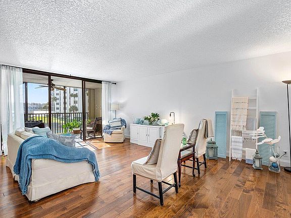 4th image of 19800 Sandpointe Bay Drive #205