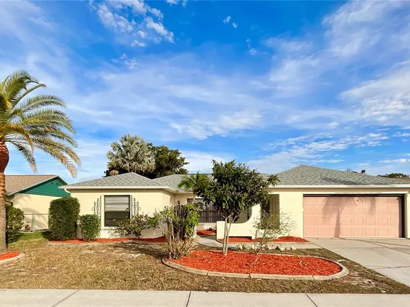 1132 Greenlea Dr, Holiday, FL 34691