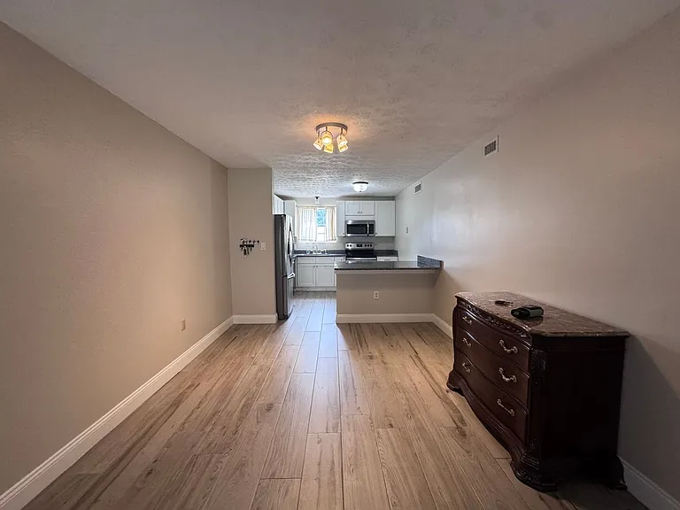 4380 Lake Underhill Rd — Photo 5