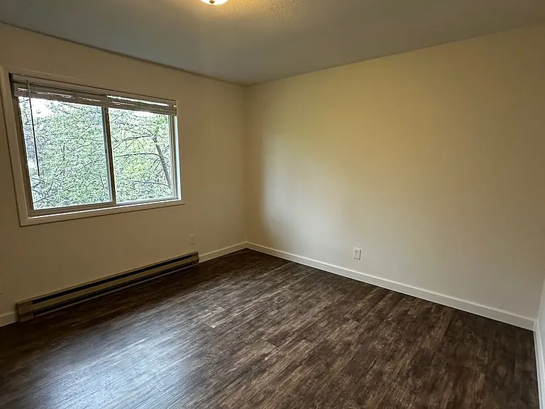 412 N Rouse Ave #A-H — Photo 13