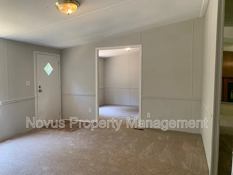 221 Oakleigh Dr — Photo 6