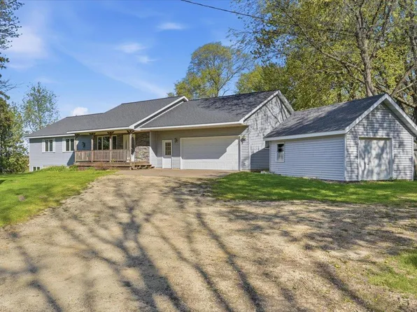 2072 30th Ave, Baldwin, WI 54002