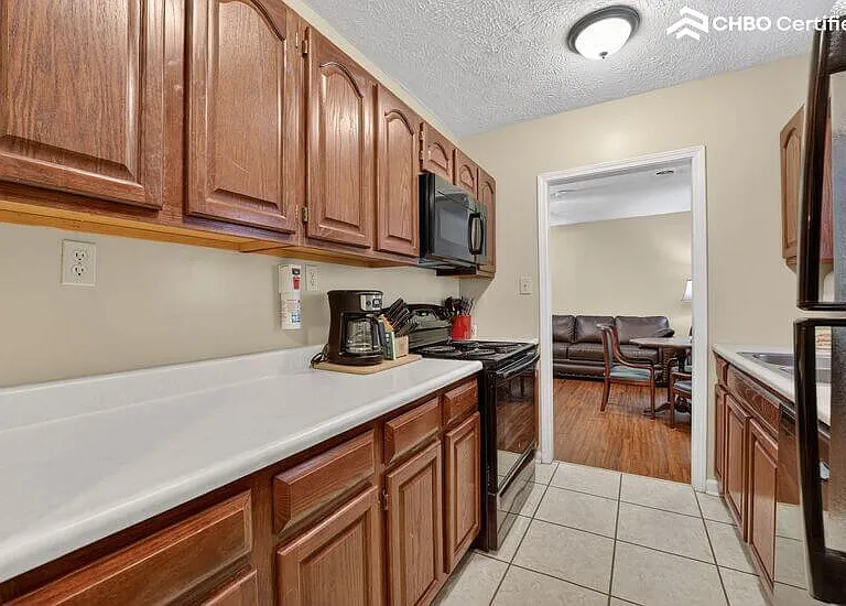 1332 W Andrew Johnson Hwy #10 — Photo 13