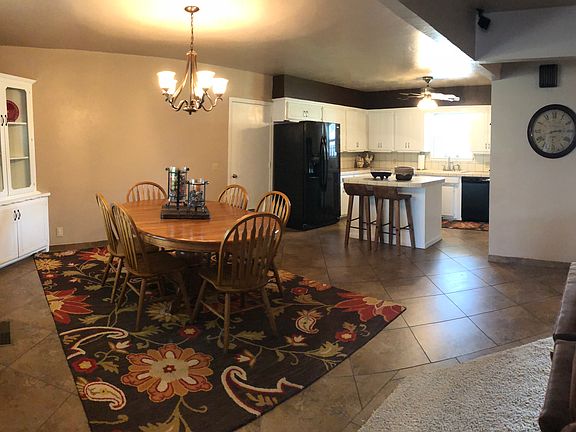 3rd image of 1310 Walters Way