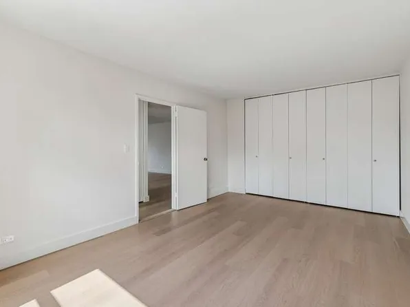 1520 York Avenue image 12 of 14