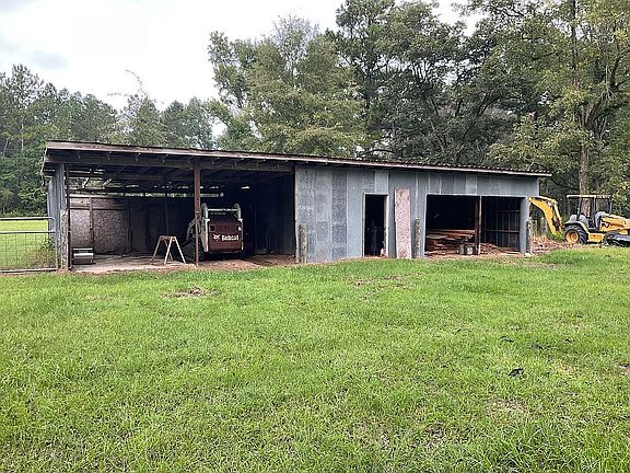 3rd image of 25593 Highway 57