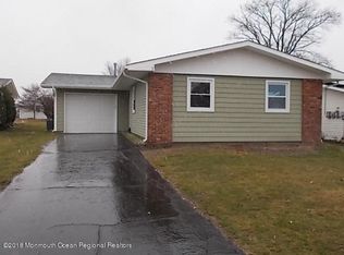 3 Heywood Ct, Brick, NJ 08724