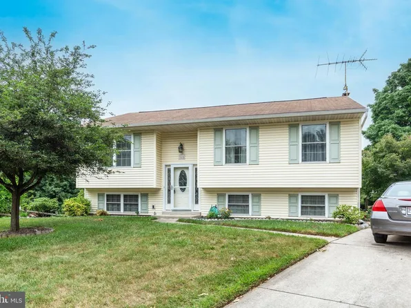 924 Ruby Ct, Westminster, MD 21158