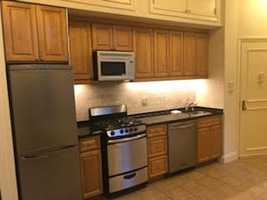 1st image of 324 W 43rd St APT 1D