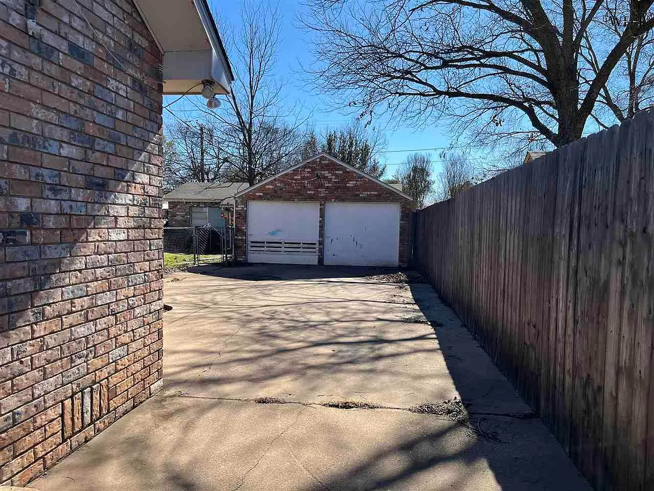 3 bed, 1.0 bath, 1518 sqft, $1,400 — Photo 3