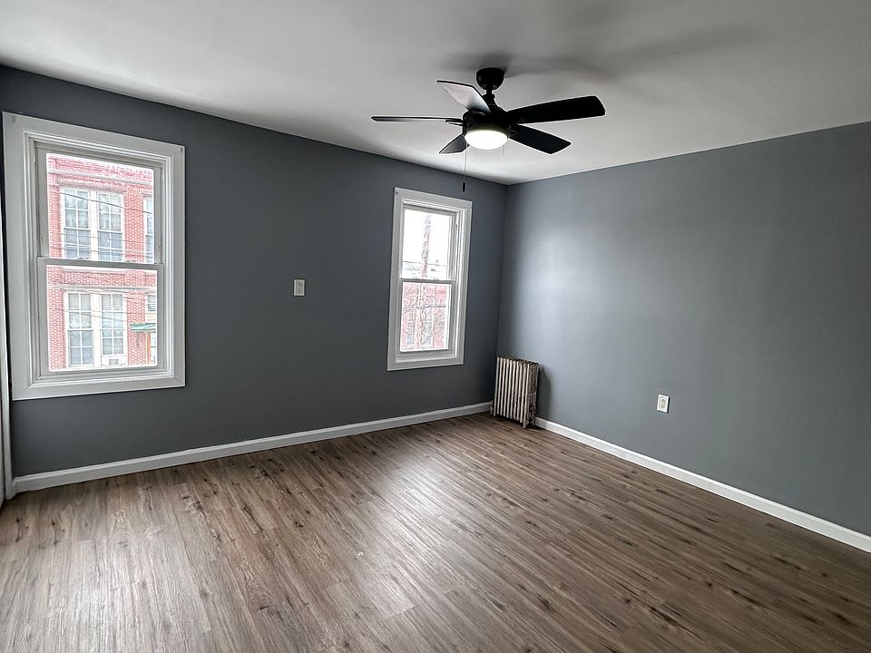 1st image of 408 New Grove St #406