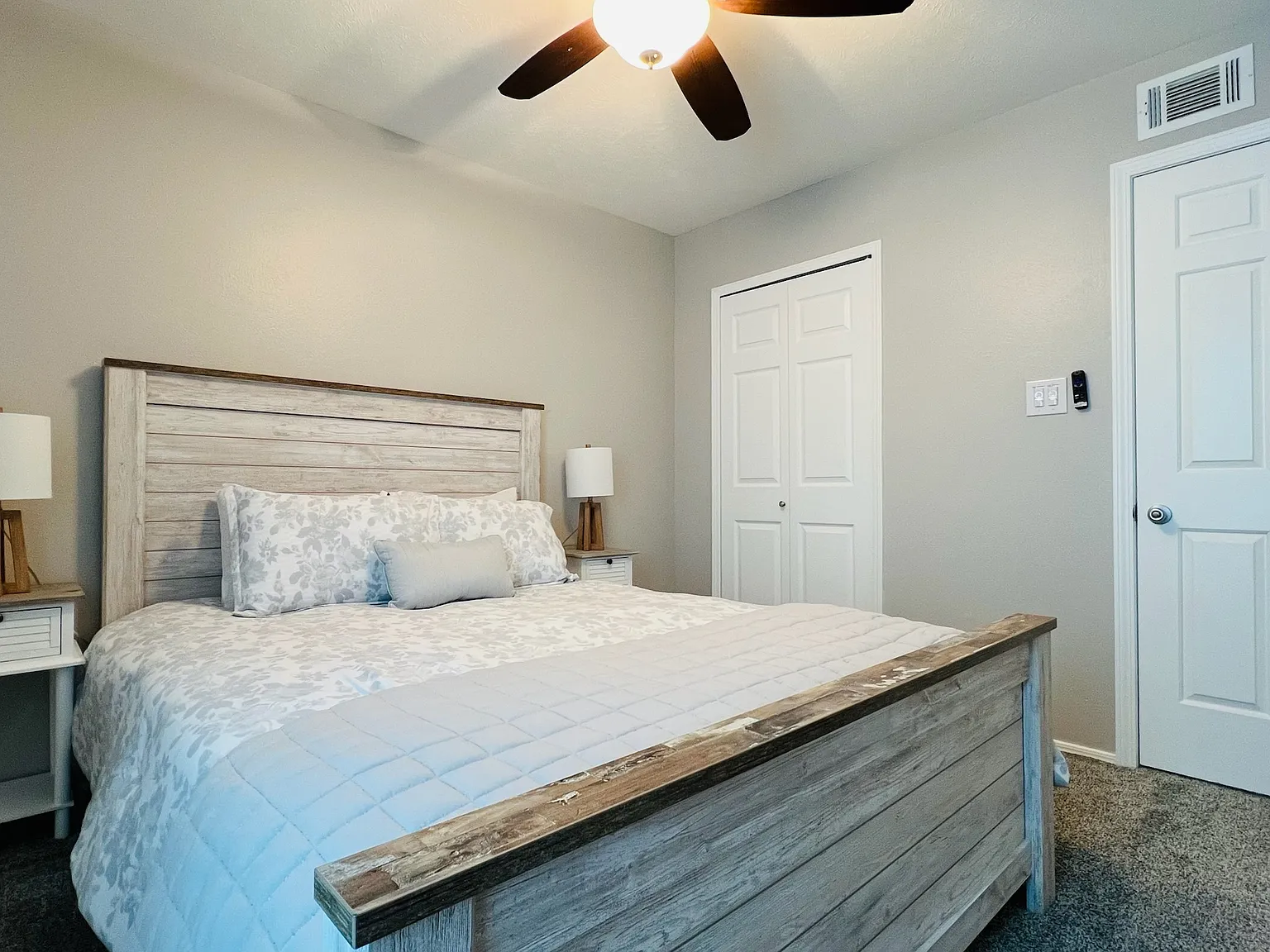 1512 Nevada Dr — Photo 4