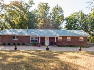 1484 Mountain Rd, Washburn, MO 65772