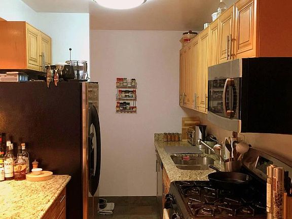 5th image of 50 W 93rd St APT 2A