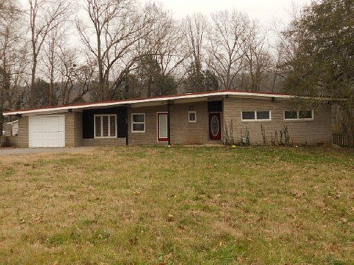 1st image of 303 Elm Hill Dr