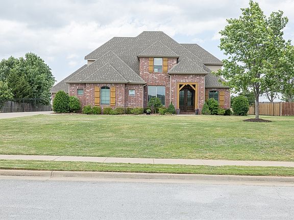 2nd image of 2520 Brookwater Ln