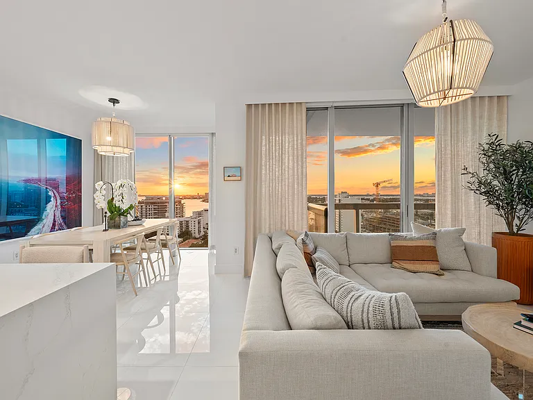 6899 Collins Ave #1810 — Photo 13